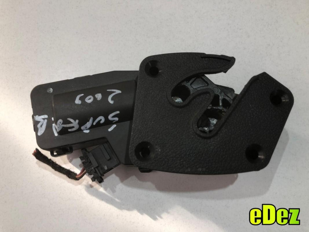 Motoras deschidere capota spate Skoda Superb 2 (2008-2013) 3t0827300b