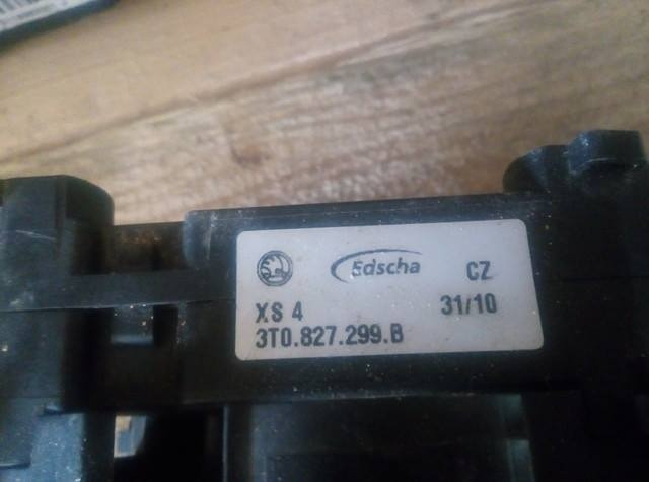 Motoras deschidere capota stanga spate skoda superb II cod 3t0827299b