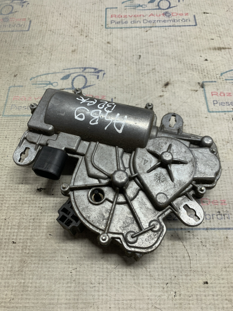 Motoras deschidere haion Audi A4 B9 Break - Motorina 2016, 3V5827887A / CU SOFT CLOSE