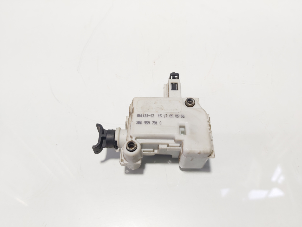 Motoras deschidere haion, cod 3B0959781C, Vw Golf 4 Variant (1J5) (id:624114)