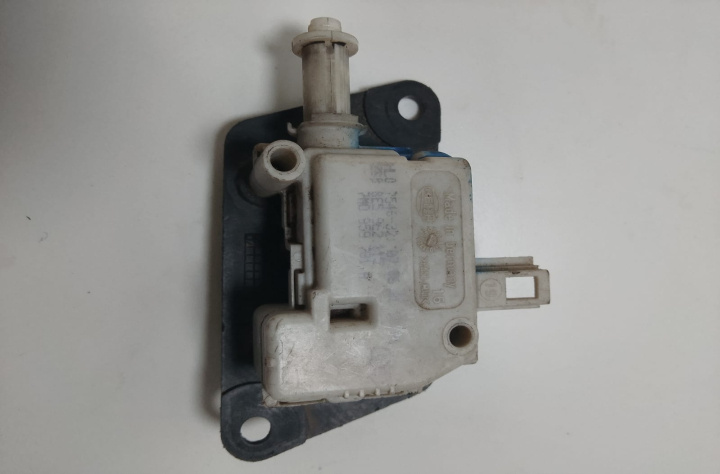 Motoras deschidere portbagaj 7M0959781A Audi A4 B6 [2000 - 2005]