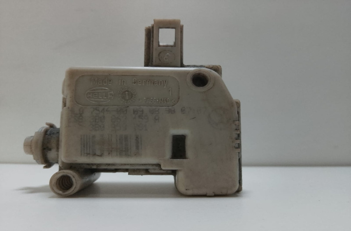 Motoras deschidere rezervor 3B0959781 Audi A6 4F/C6 [2004 - 2008]