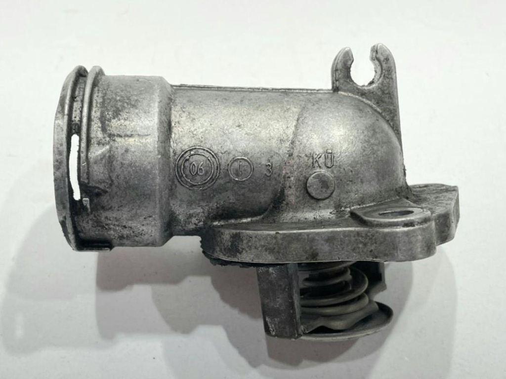 Motoras deschidere rezervor 8377415 BMW Seria 5 E60/E61 [2003 - 2007]