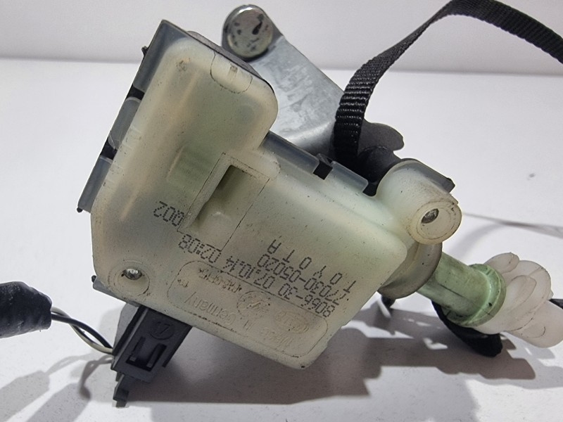 Motoras deschidere rezervor Toyota Avensis facelift (2012-2015) [T27] 77030-05020