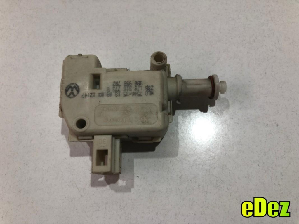 Motoras deschidere rezervor Volkswagen Touareg (2002-2006) 1j0810773b