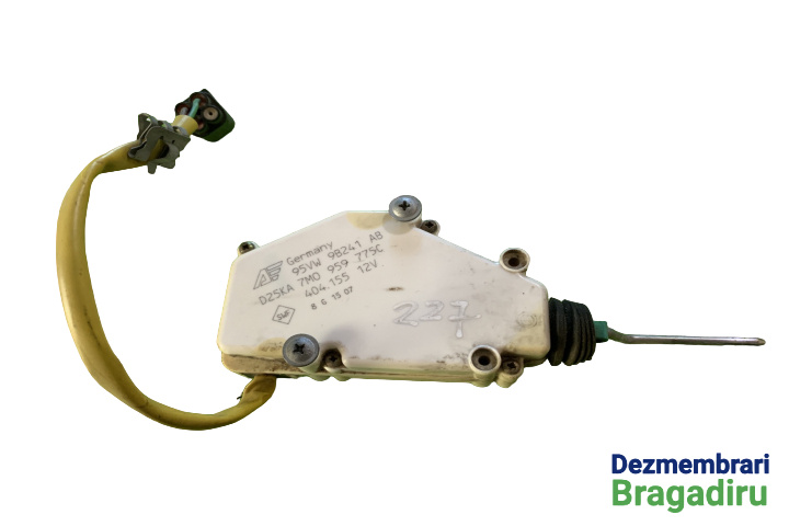 Motoras deschidere usita rezervor Cod: 7M0959775C Ford Galaxy [1995 - 2000] Minivan 5-usi 2.0 MT (115 hp) (WGR)