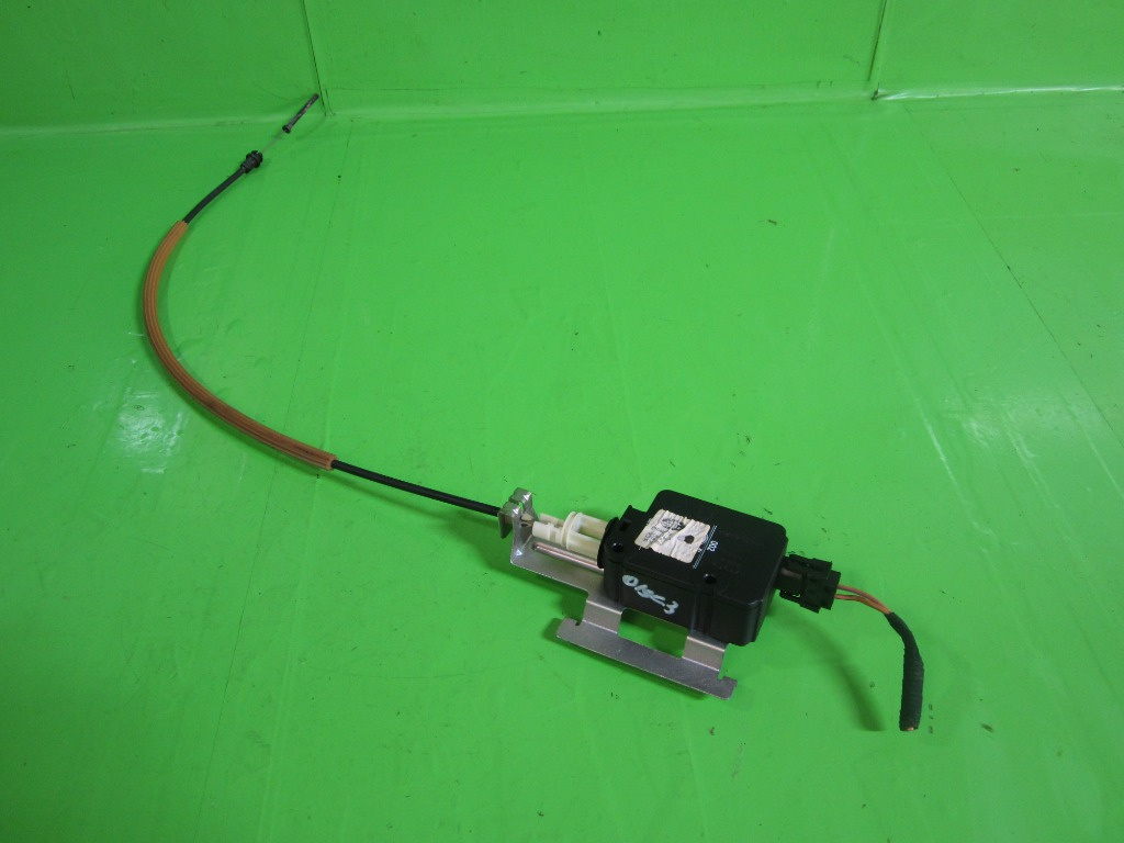 MOTORAS DESCHIDERE USITA REZERVOR LAND ROVER DISCOVERY 3 4x4 FAB. 2004 - 2009 ⭐⭐⭐⭐⭐