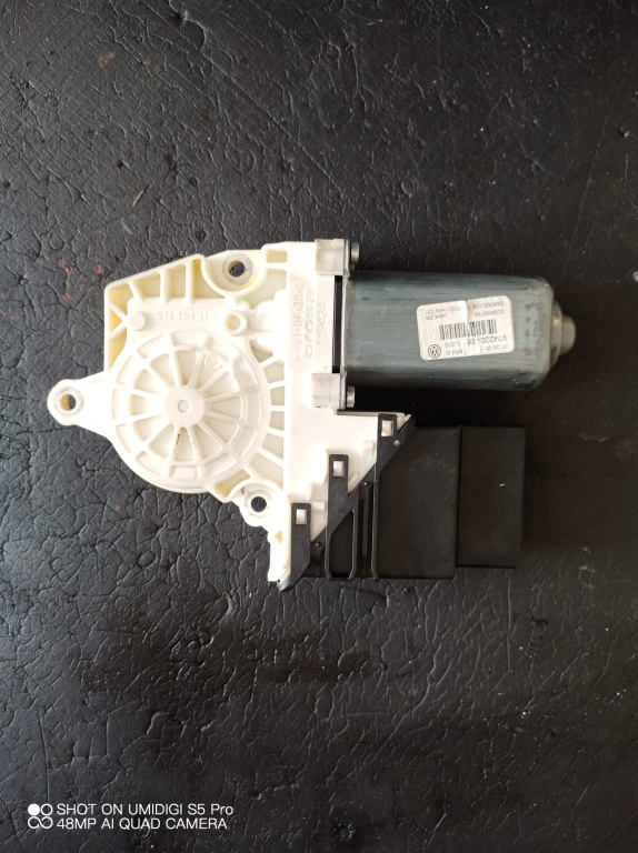 Motoras dreapta spate , Ford focus 1, 1.8 tdi COD - 3C9959704