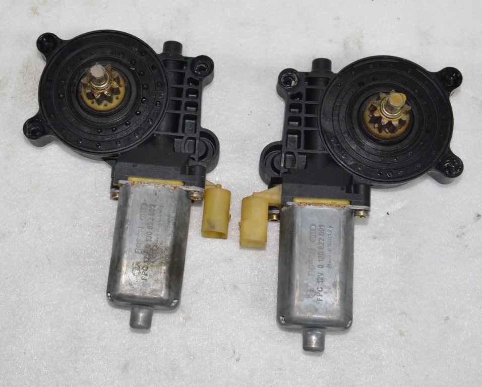 MOTORAS ELECTRIC MACARA STANGA SAU DREAPTA SMART FORTWO 450 1999 ~ 2004