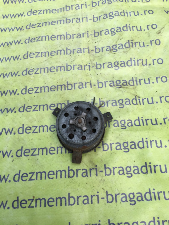 Motoras electroventilator Ford Focus [1998 - 2004] wagon 5-usi 1.8 MT (116 hp) (DAW DBW) (DNW-EYDF1) 16V - EYDF