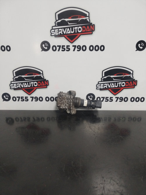 Motoras etrier stanga spate Volkswagen Touareg 2 (2010-2015) 3.0 Motorina 2012, 7P0609615