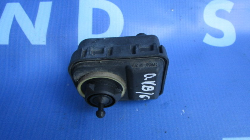 Motoras faruri Opel Vectra B