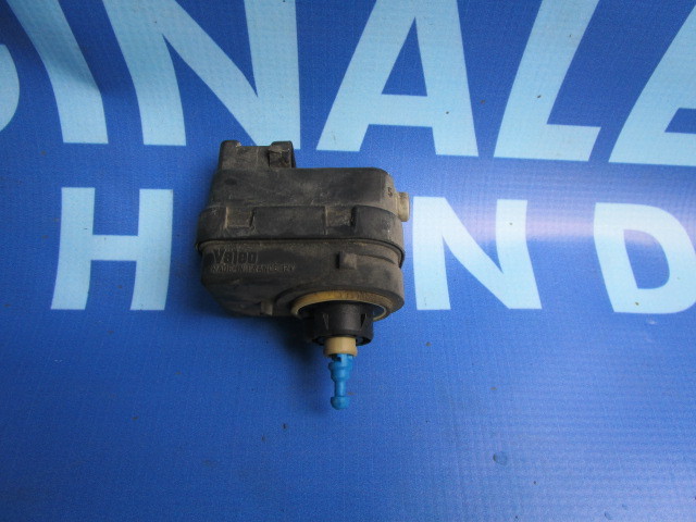 Motoras faruri Renault Trafic: 07700415343