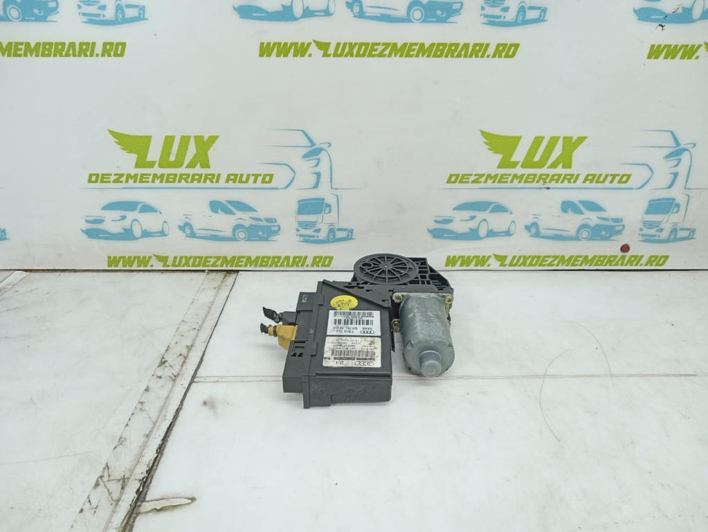 Motoras geam dreapta fata 130821764 Volkswagen VW Golf 4 [1997 - 2006]