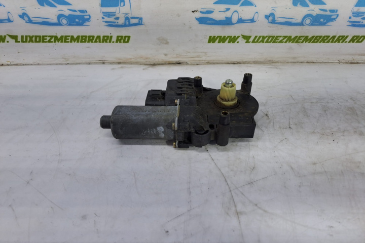 Motoras geam dreapta fata 130821785 Audi A6 4B/C5 [1997 - 2001]