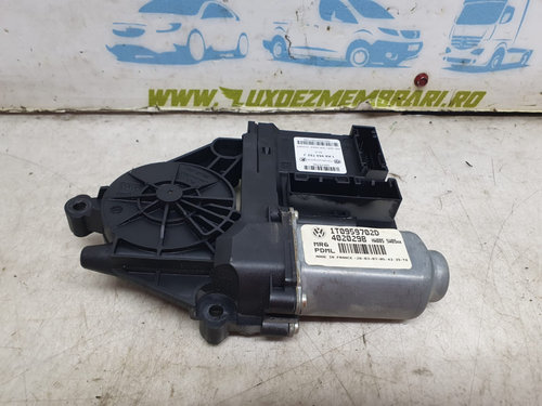 Motoras geam dreapta fata 1t0959702d Volkswagen VW Touran [facelift] [2006 - 2010] 2.0 TDI BMM