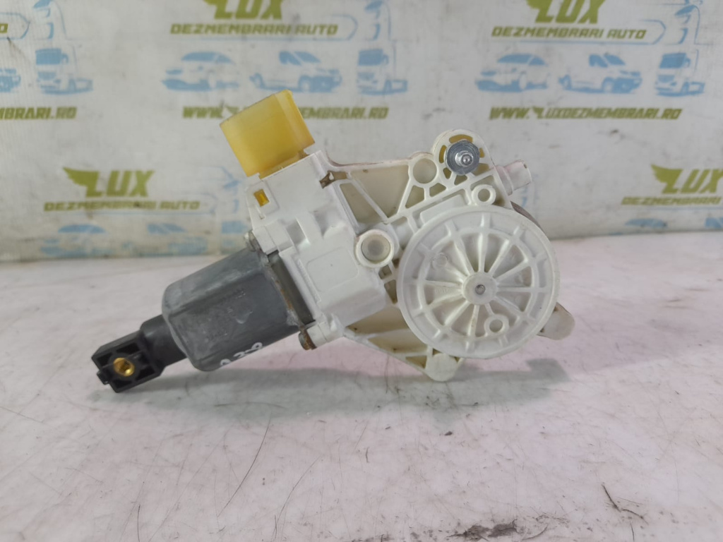 Motoras geam dreapta fata 6927028 BMW X1
