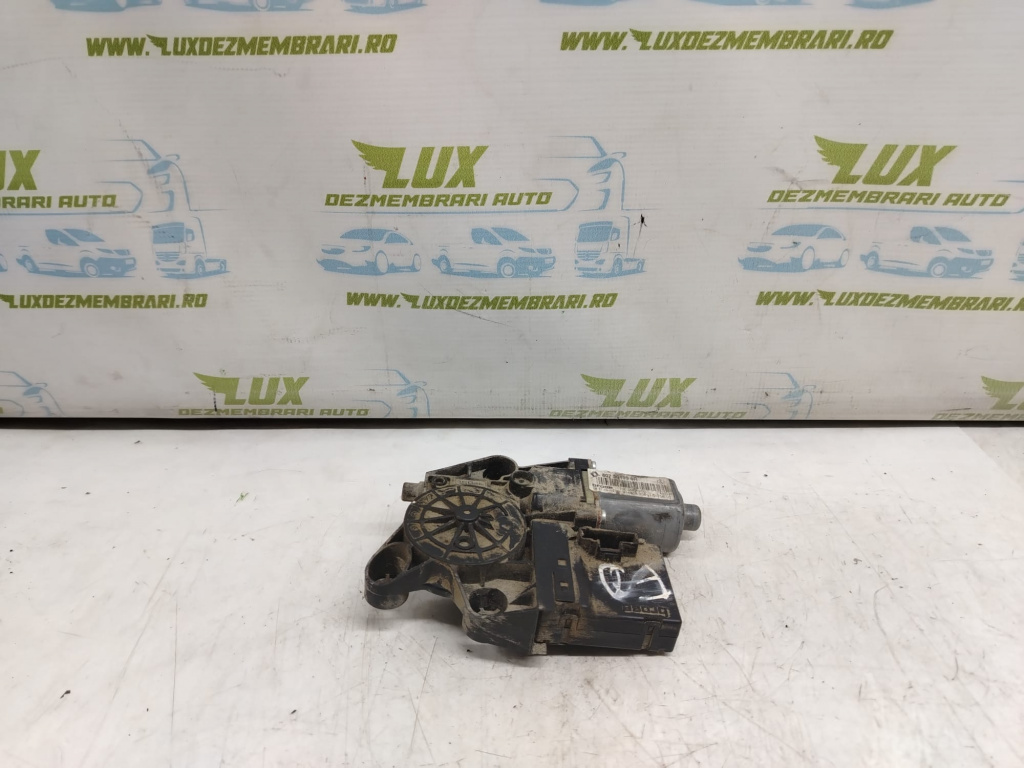 Motoras geam dreapta fata 807301396r Renault Megane 3 [2008 - 2014]