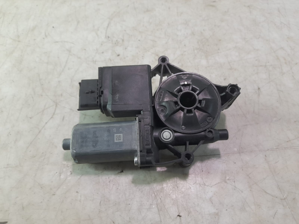 Motoras geam dreapta fata 9811791280 Peugeot 3008 2 [2016 - 2020] 1.6 hdi BH01