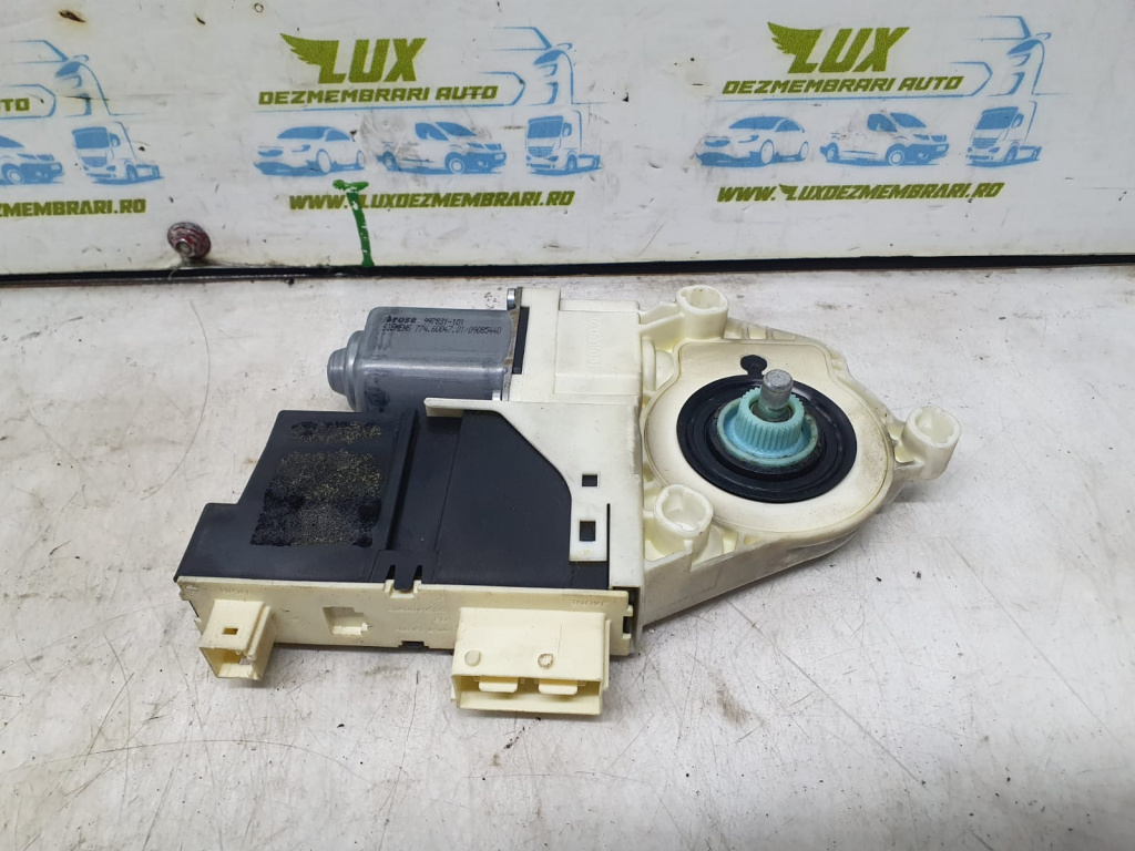 Motoras geam dreapta fata 996388-102 Citroen C4 [2004 - 2008] 1.4 benzina KFU