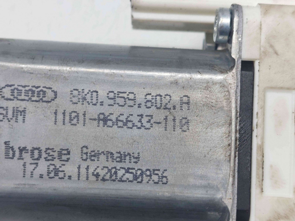 Motoras geam dreapta fata Audi A4 (8K2, B8) [Fabr 2008-2015] 8K0959802A