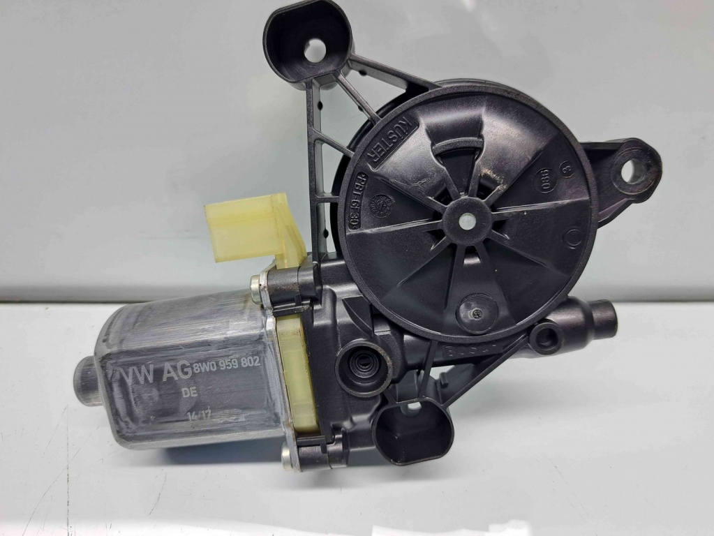 Motoras geam dreapta fata Audi A4 (8W2, B9) [Fabr 2015-2023] 8W0959802