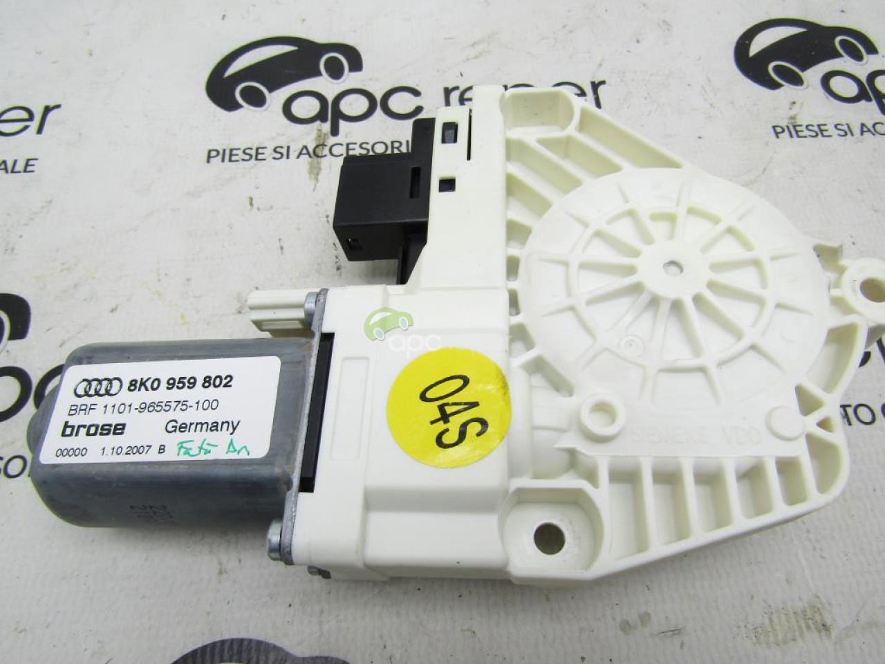 Motoras geam dreapta fata Audi A4 B8 cod 8K0959802