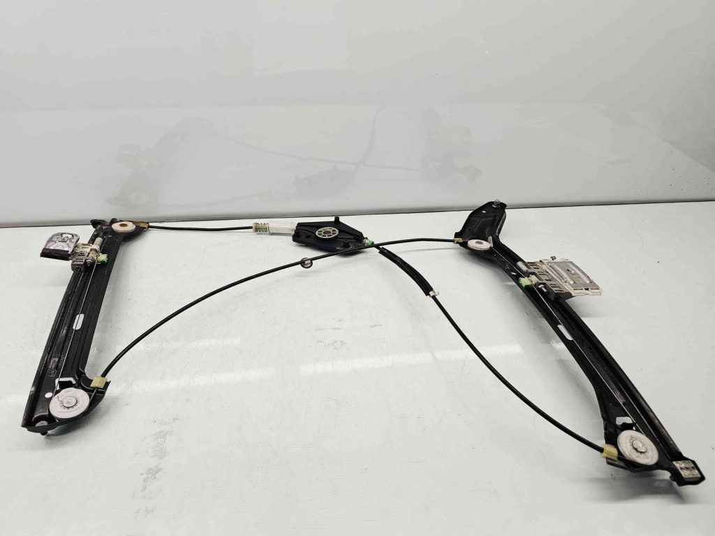 Motoras geam dreapta fata Audi A5 (8T3) [Fabr 2007-2015] 810959802B