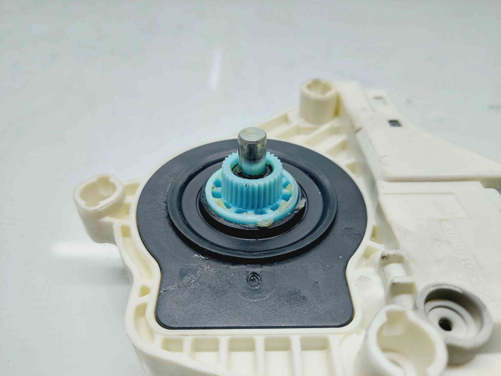 Motoras geam dreapta fata Audi A6 (4G2, C7) S-line [Fabr 2012-2017] 8K0959802B