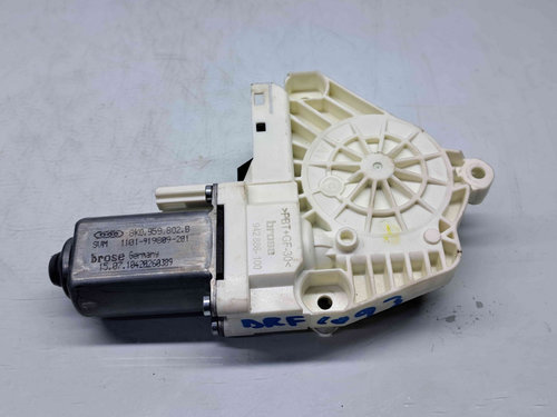Motoras geam dreapta fata Audi Q5 (8RB) [Fabr 2008-2016] 8K0959802B