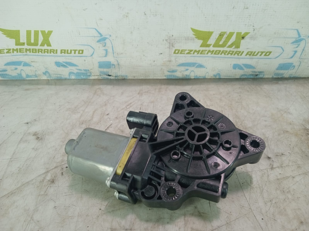 Motoras geam dreapta fata Hyundai Tucson 3 [2015 - 2020] 2.0 crdi D4HA