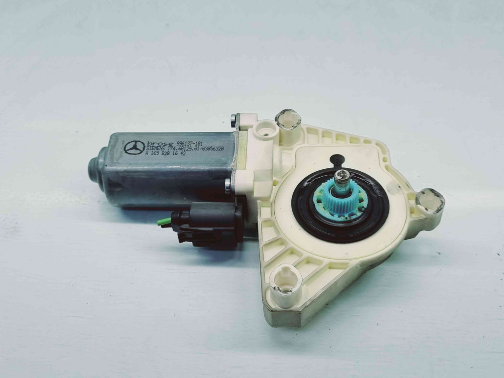 Motoras geam dreapta fata Mercedes Clasa A (W168) [Fabr 1997-2004] A1698201642
