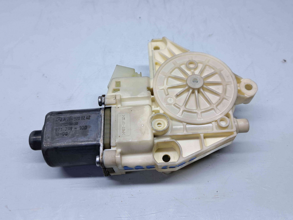 Motoras geam dreapta fata Mercedes Clasa C (W204) [Fabr 2007-2014] A2048200242