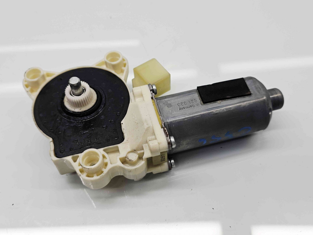 Motoras geam dreapta fata Mercedes Clasa CLK (C209) [Fabr 2002-2009] A2308200942