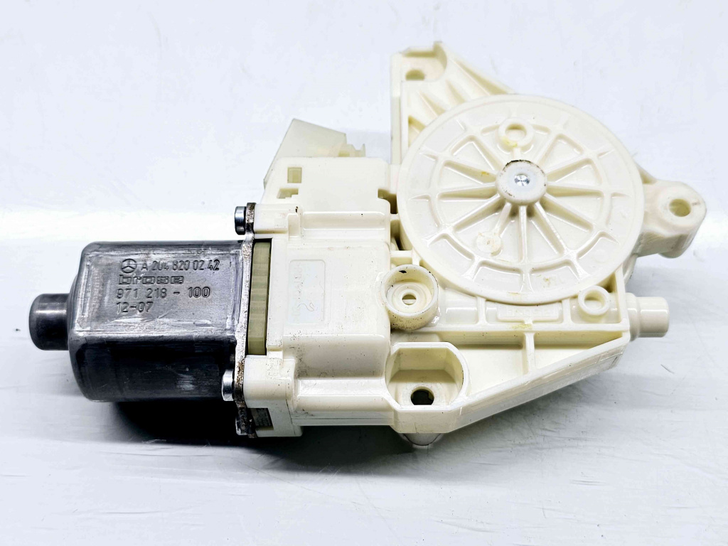 Motoras geam dreapta fata Mercedes Clasa E (W212) AMG [Fabr 2009-2016] A2048200242