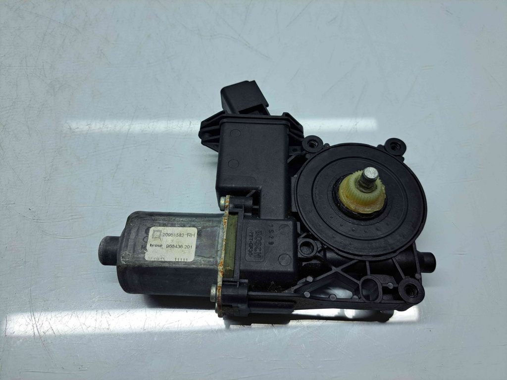 Motoras geam dreapta fata Opel Astra J [Fabr 2009-2015]