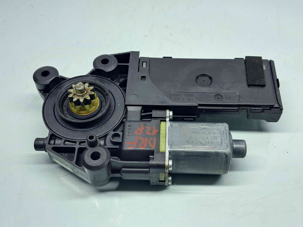 Motoras geam dreapta fata Renault Megane 3 Combi [Fabr 2008-2015] 0130822478 / 907309629R
