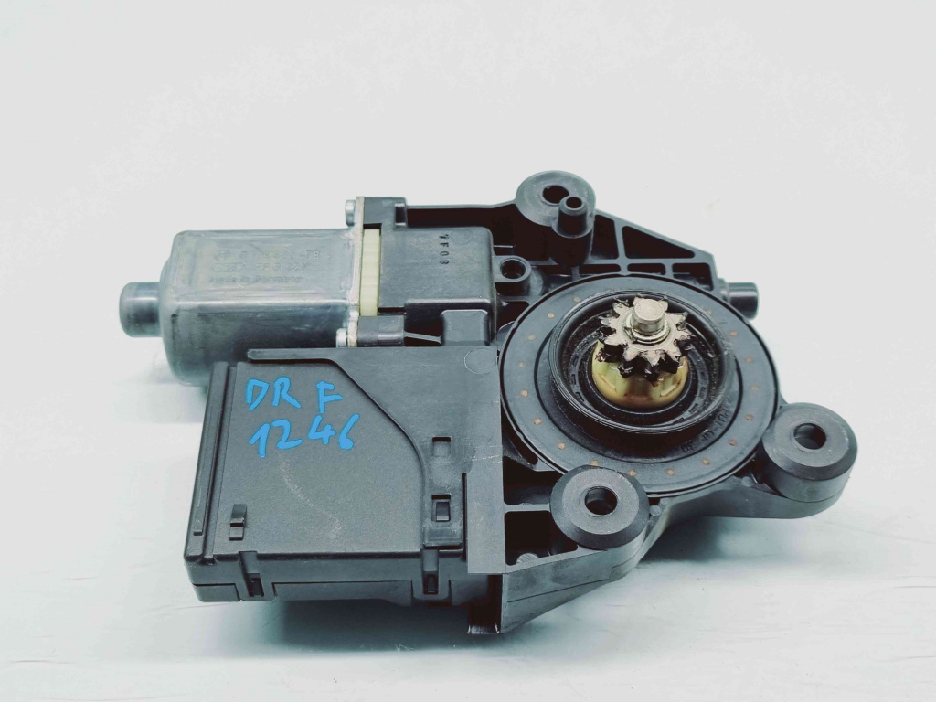 Motoras geam dreapta fata Renault Scenic 3 [Fabr 2009-2015] 807300011R