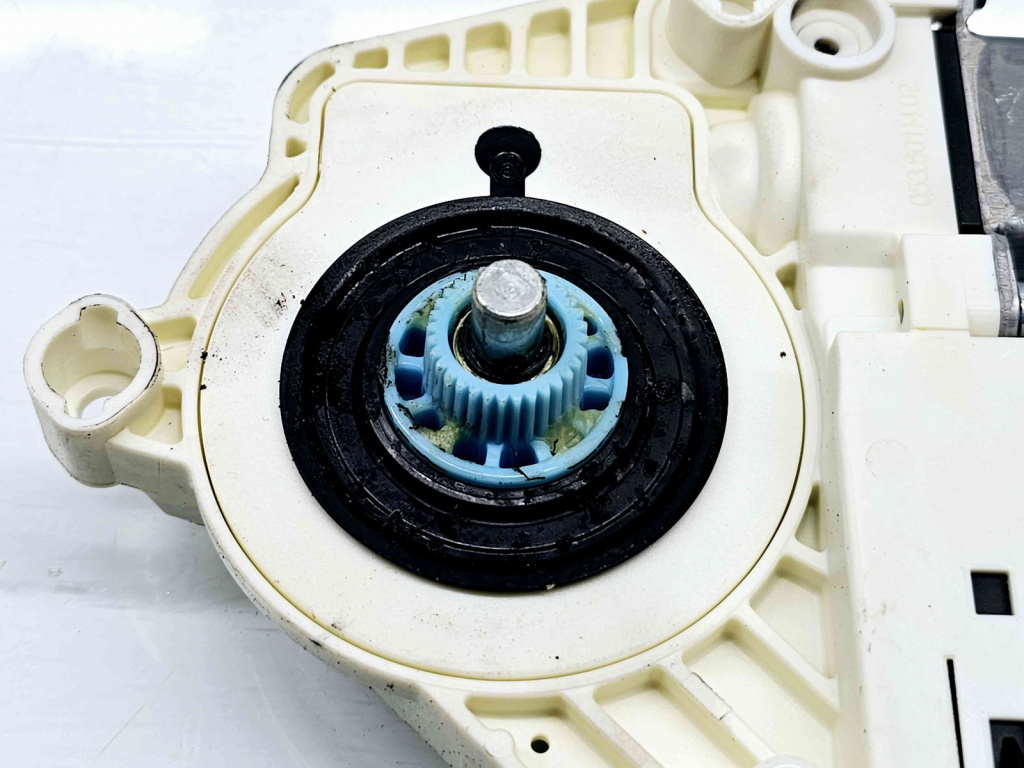 Motoras geam dreapta fata Seat Leon (1P1) [Fabr 2005-2011] 1T0959701G 1K0959793M 1P08
