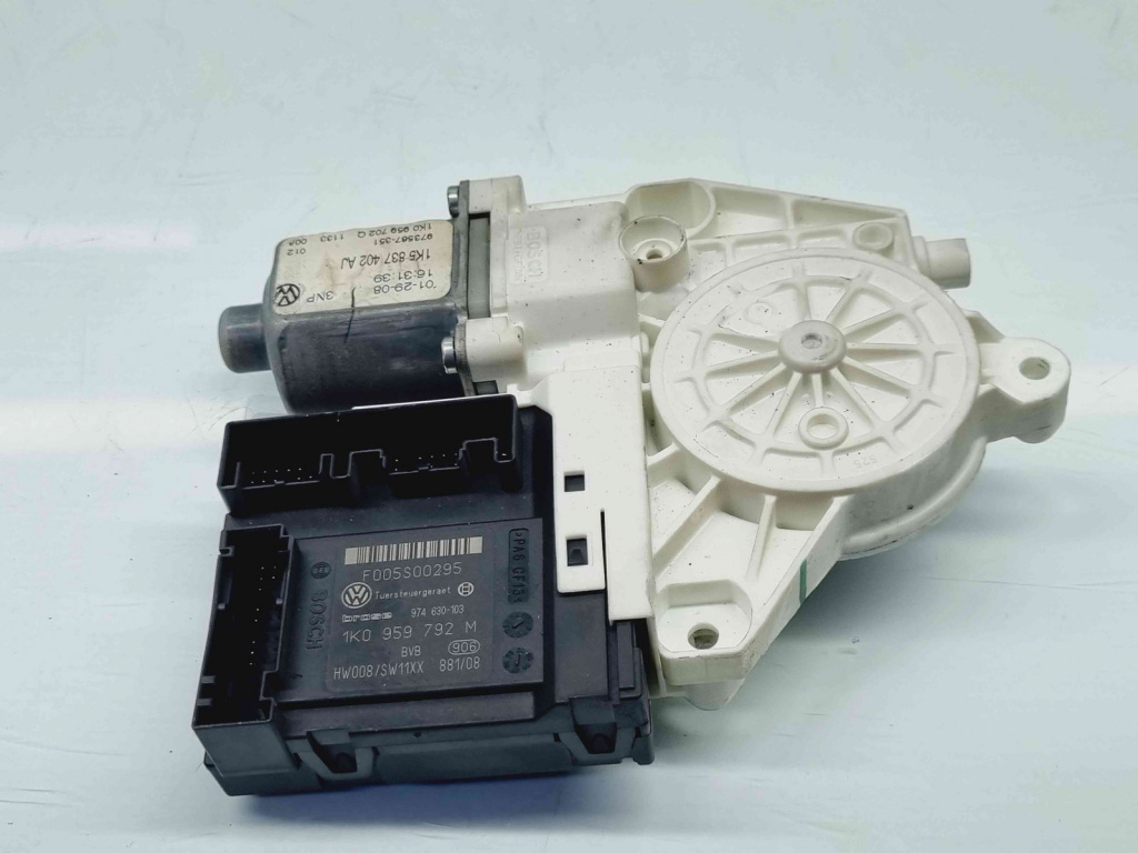 Motoras geam dreapta fata Volkswagen Jetta 3 (1K2) [Fabr 2005-2010] 1K5837402AJ 1K0959792M