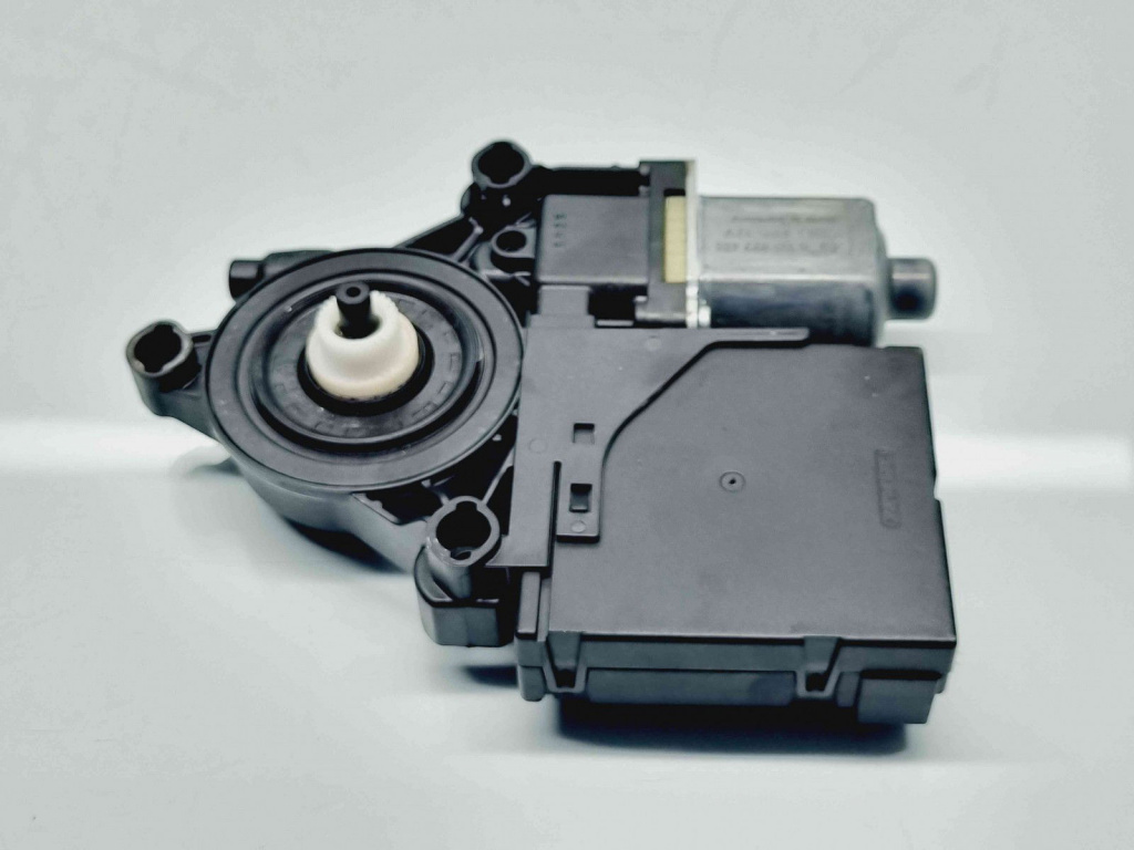 Motoras geam dreapta fata Volkswagen Passat B7 (362) [Fabr 2010-2014] 3AA959701A 3C0959792C