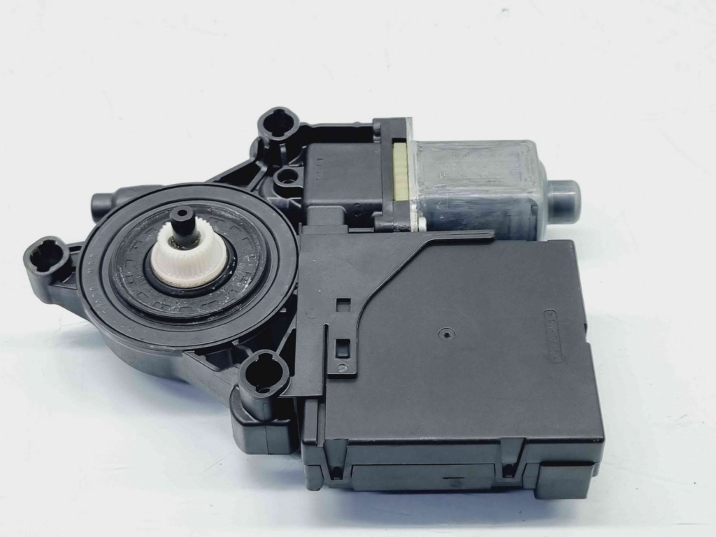 Motoras geam dreapta fata Volkswagen Passat B7 (362) [Fabr 2010-2014] 3AA959701A 3C0959792C