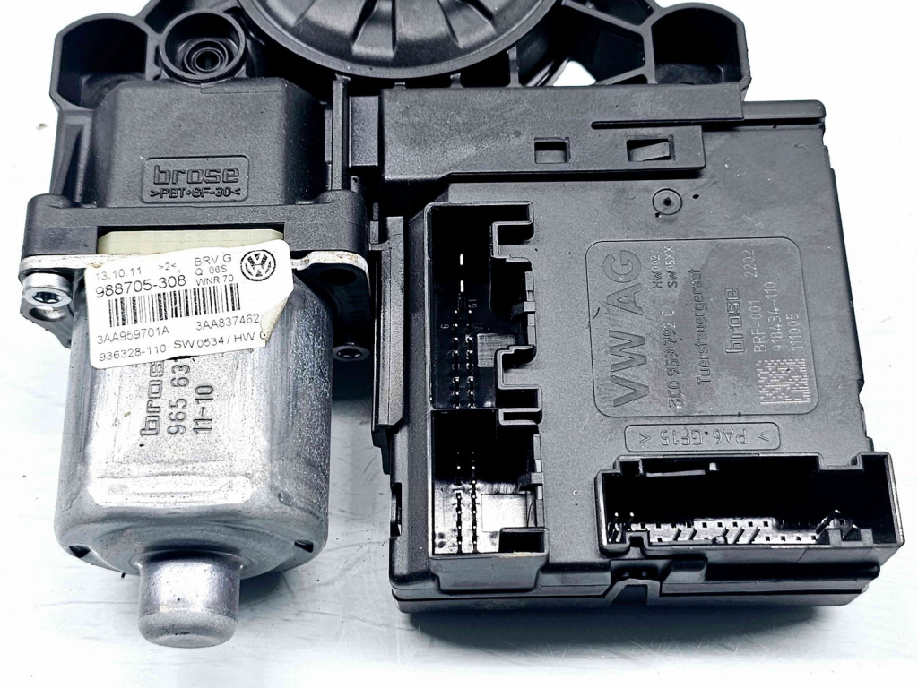Motoras geam dreapta fata Volkswagen Passat B7 (362) [Fabr 2010-2014] 3AA837462 3C0959792C