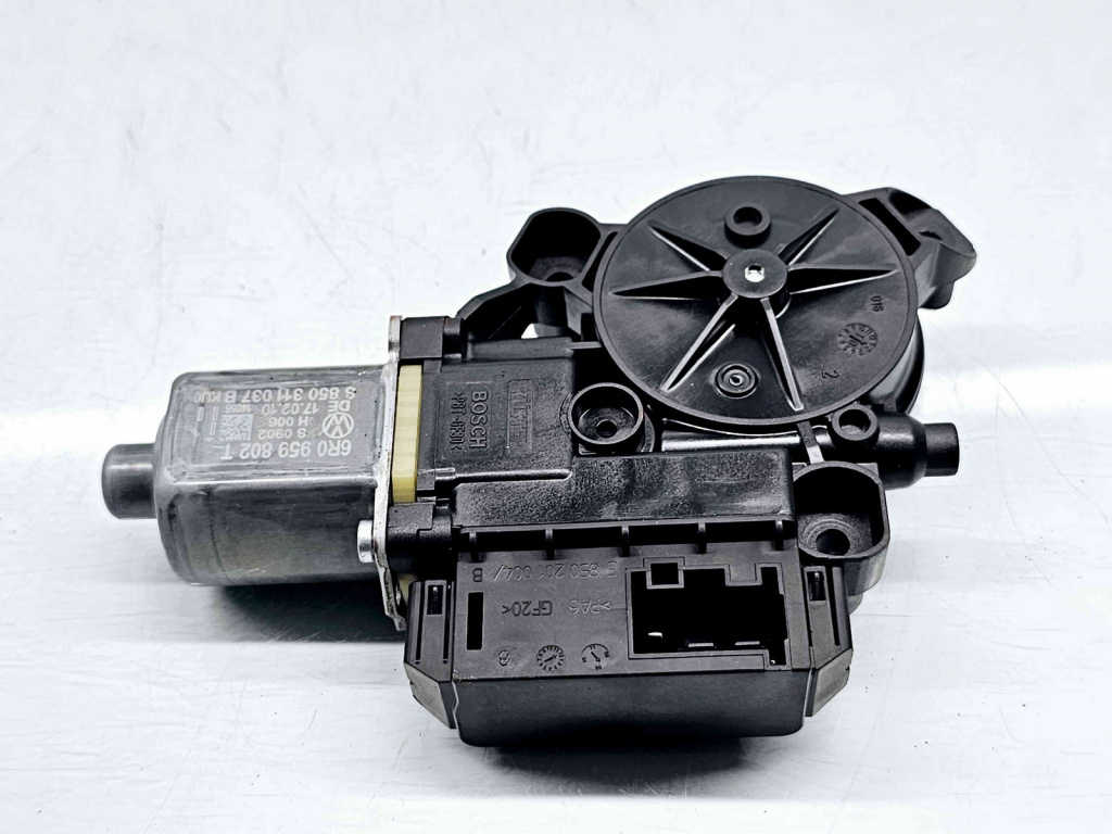 Motoras geam dreapta fata Volkswagen Polo (6R) [Fabr 2009-2016] 6R0959802T