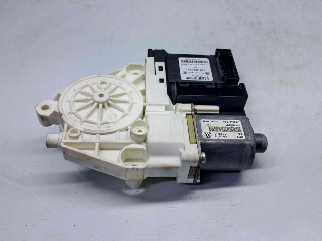 Motoras geam dreapta fata Volkswagen Tiguan (5N) [Fabr 2007-2016] 5N0959701 1K0959793J
