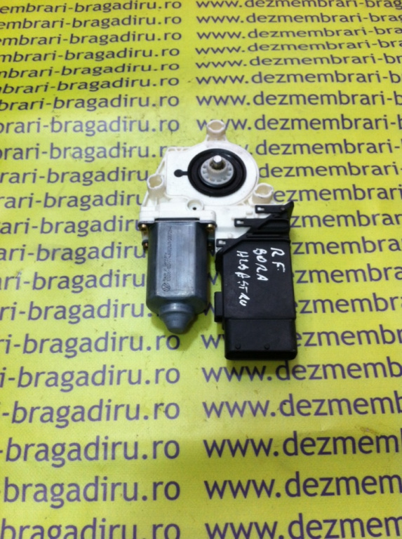 Motoras geam dreapta fata Volkswagen VW Bora [1998 - 2005] Sedan 1.6 16V MT (105 hp) (1J2)