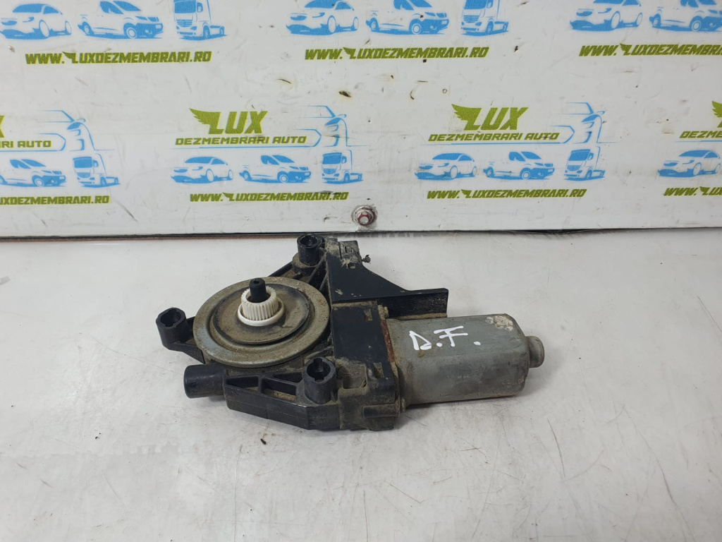 Motoras geam dreapta fata Volvo XC60 [2008 - 2013]