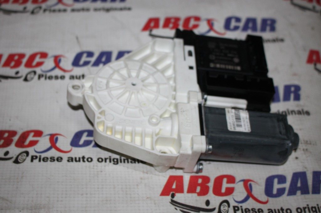 Motoras geam dreapta fata VW Caddy (2K) 2004-2015 1T0959702P, 1K0959792L