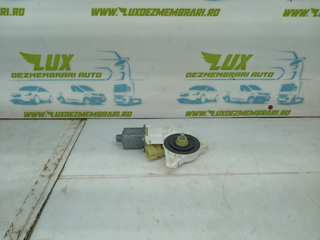 Motoras geam dreapta spate 0130822280 Mercedes-Benz R-Class W251 [2005 - 2010]