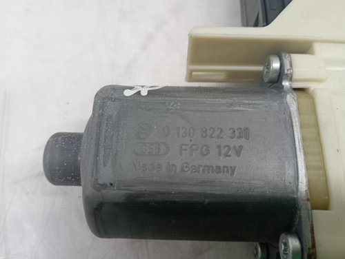 Motoras geam dreapta spate 0130822331 Renault Laguna 3 [2007 - 2011] 2.0 dci M9R828